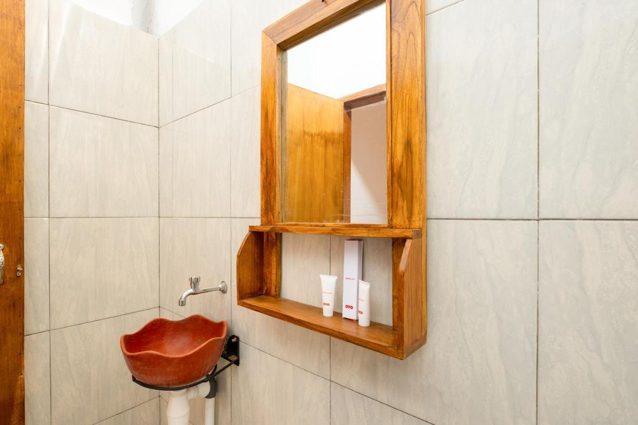 Jeri Home Stay Kuta  Экстерьер фото